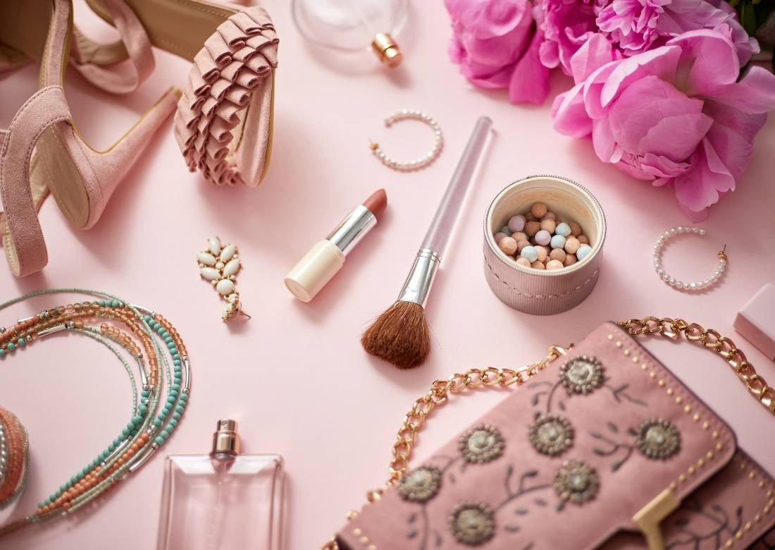 Fashion Accessories Profitable Niches to Sell on Amazon UAE